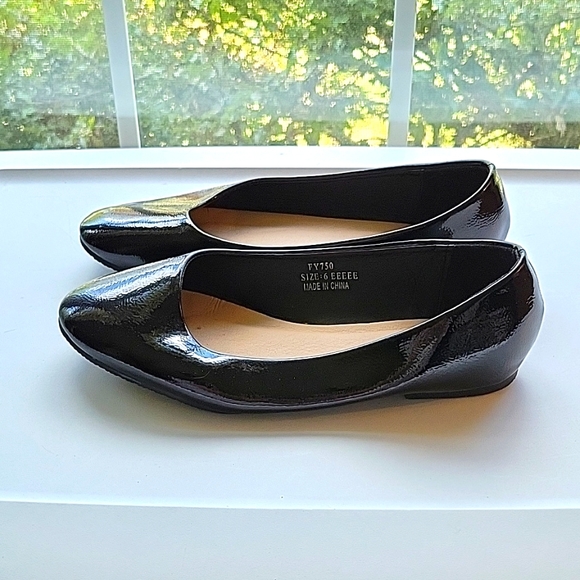 Shoes - BALLET FLATS